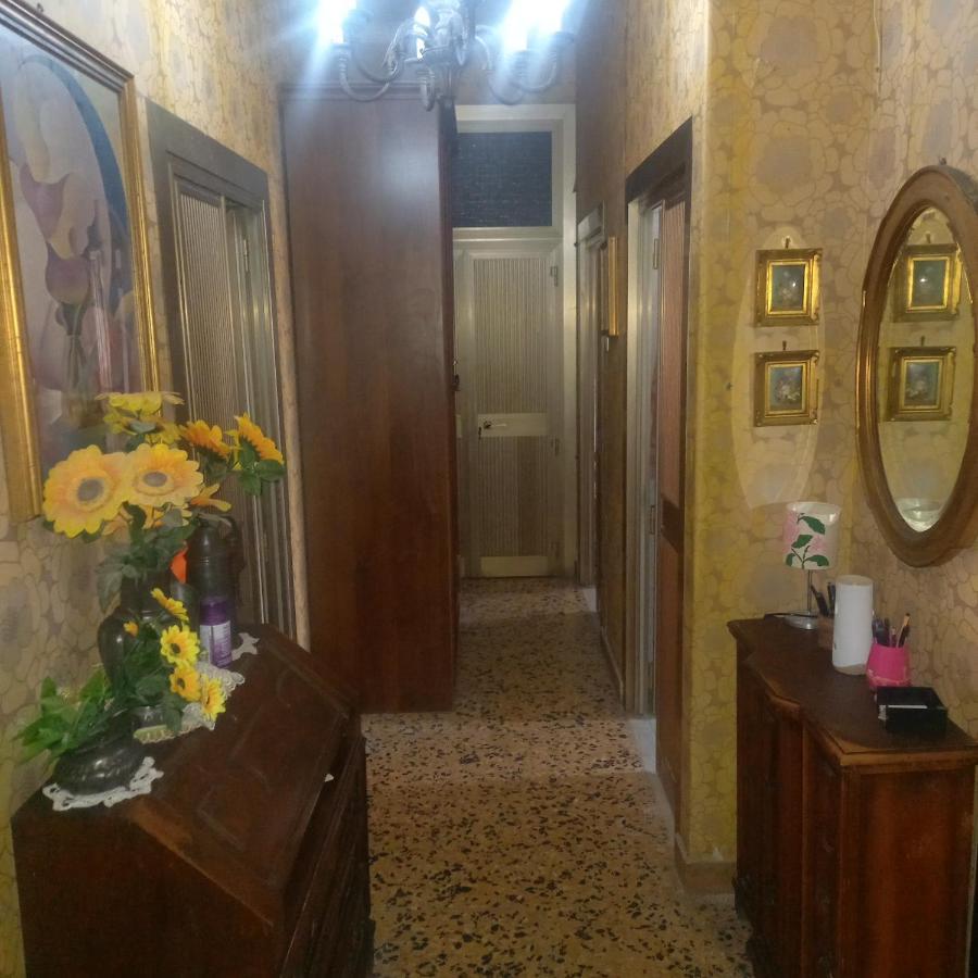 Апартаменти Il Nido Di Mamma E Babbo Чивітавекк'я Екстер'єр фото